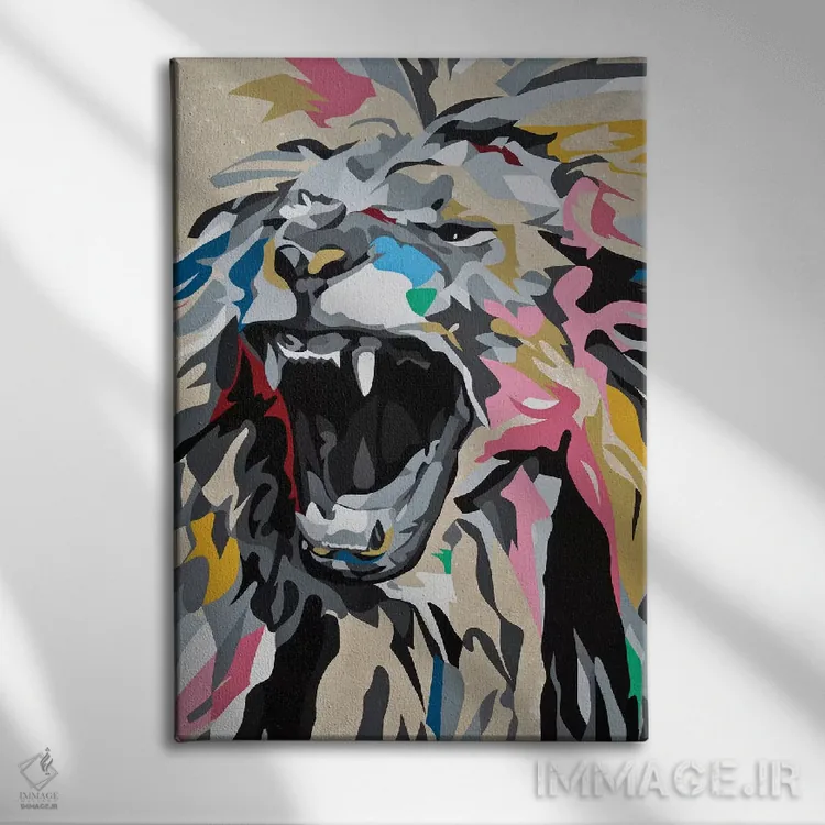 تابلو دکوراتیو شیر غران اثر داز - نمای روبهرو روی دیوار