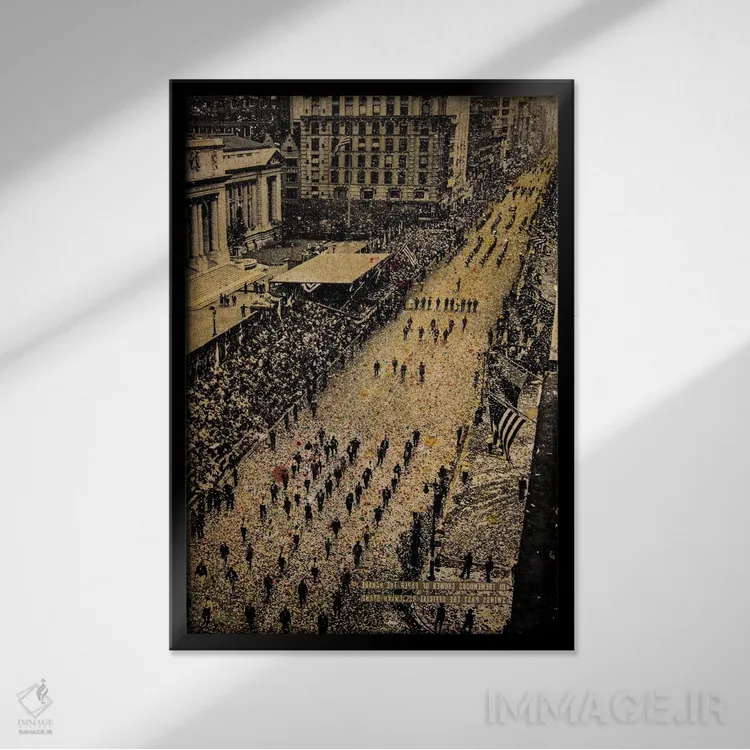 تابلو دکوراتیو خیابان پنجم، ۶۵٬۰۰۰ راهپیمایی کننده اثر دی بی واترمن - نمای قابدار مشکی