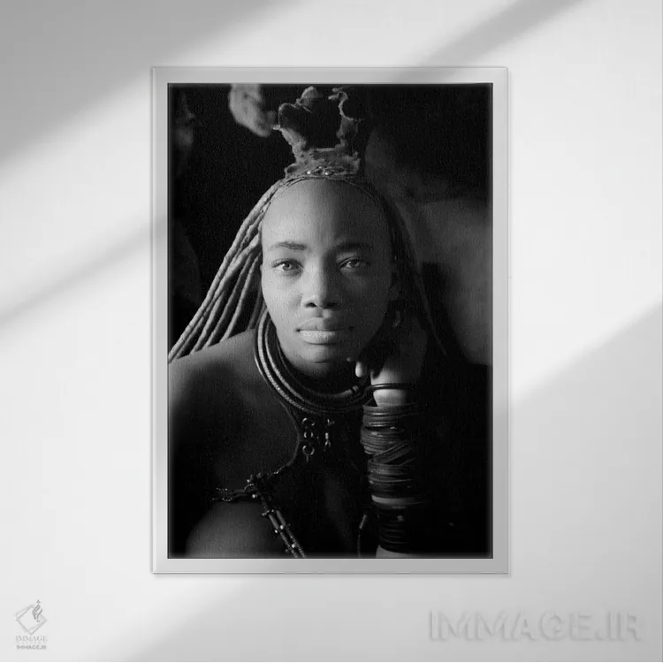 تابلو دکوراتیو برنتبرگ هیمبا نامیبیا ۲ اثر دیوید کلاپ - نمای قابدار سفید