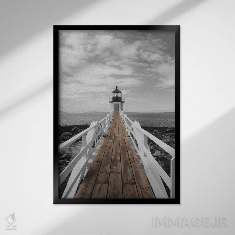 تابلو دکوراتیو فانوس دریایی پورت کلاید اثر دانیتا دلیمنت - نمای قابدار مشکی