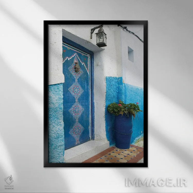 تابلو دکوراتیو درب مراکش اثر دانیتا دلیمنت - نمای قابدار مشکی