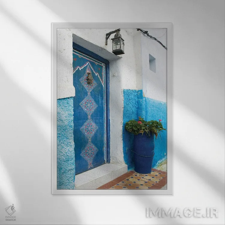 تابلو دکوراتیو درب مراکش اثر دانیتا دلیمنت - نمای قابدار سفید