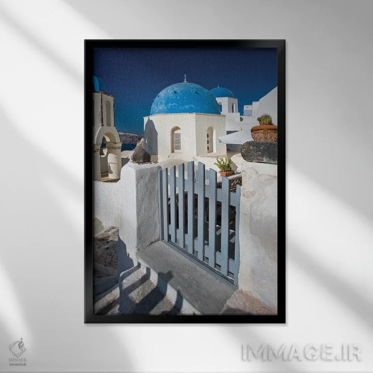 تابلو دکوراتیو پیاده رو سانتورینی اثر دانیتا دلیمنت - نمای قابدار مشکی