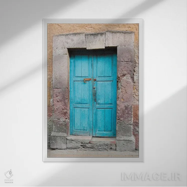 تابلو دکوراتیو درب یاقوت کبود اثر دانیتا دلیمنت - نمای قابدار سفید