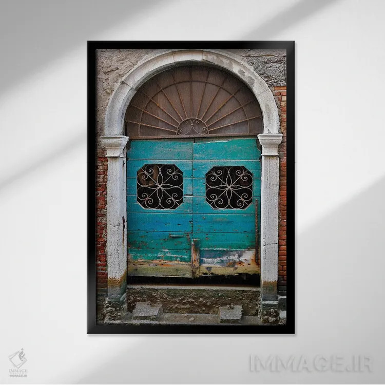 تابلو دکوراتیو درب ونیز اثر دانیتا دلیمنت - نمای قابدار مشکی
