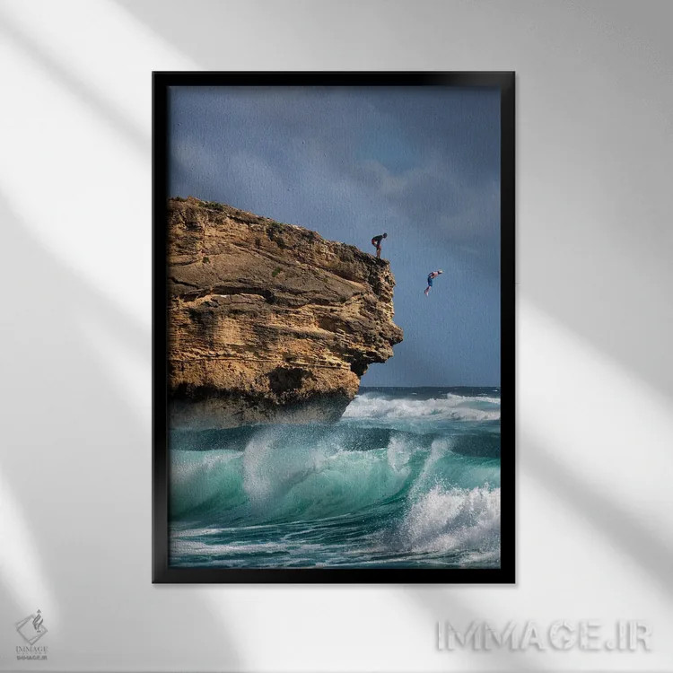 تابلو دکوراتیو پرش از صخره اثر دنیس فراتس - نمای قابدار مشکی