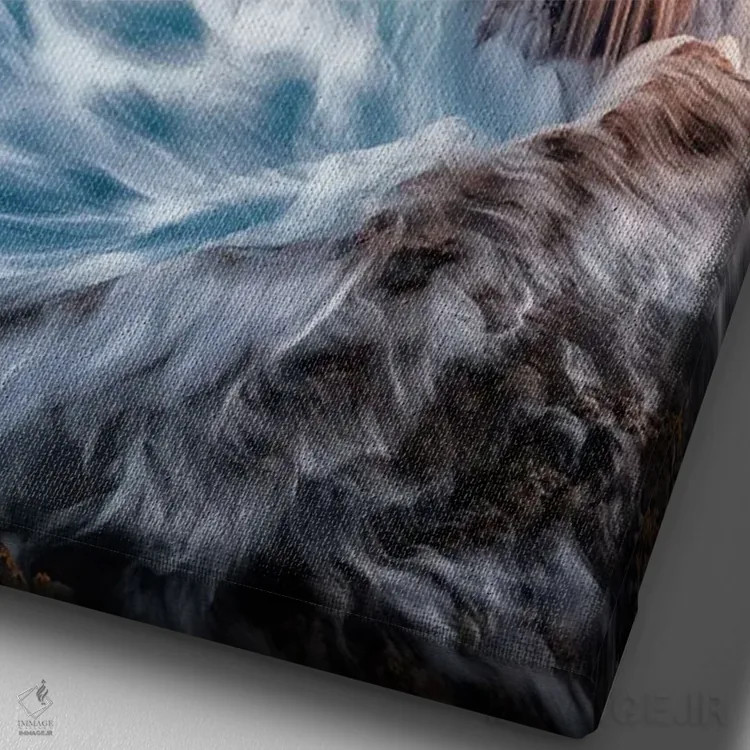 تابلو دکوراتیو آبشارهای لوله گدازه II اثر دنیس فراتس - نمای نزدیک بافت بوم