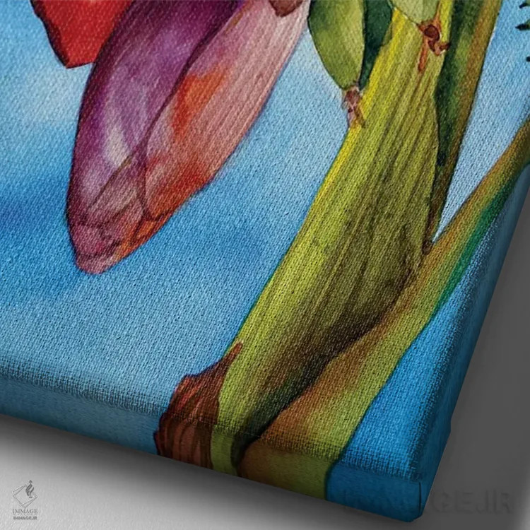 تابلو دکوراتیو شکوفه موز اثر دلنارا ال - نمای نزدیک بافت بوم