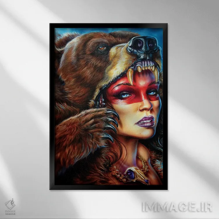 تابلو دکوراتیو کلاه پوست خرسی اثر درک تورکوت - نمای قابدار مشکی