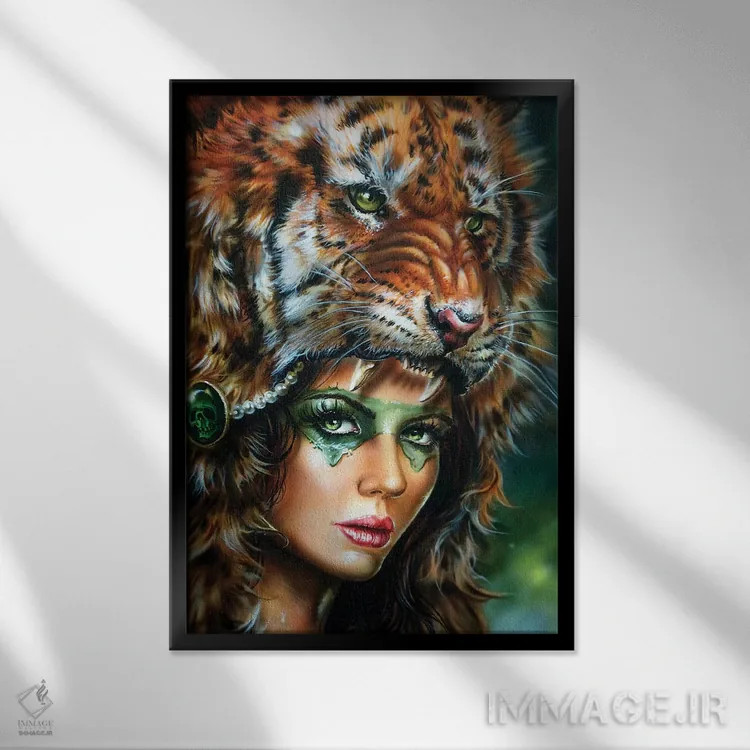 تابلو دکوراتیو زن شکارچی ببر II اثر درک تورکوت - نمای قابدار مشکی