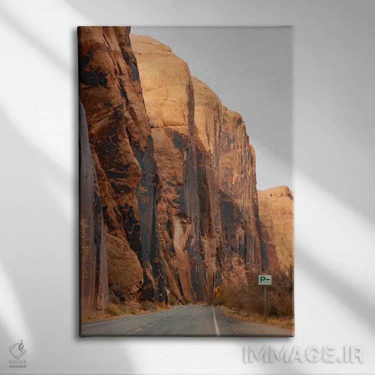 تابلو دکوراتیو پارکینگ اثر دنیل گارسیا - نمای روبهرو روی دیوار