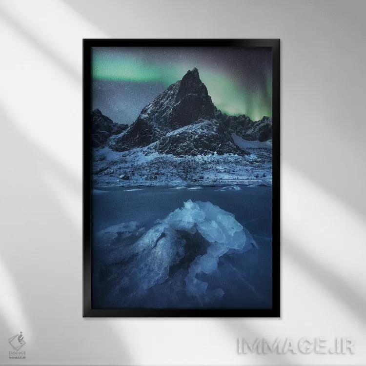 تابلو دکوراتیو شفق قطبی در جزایر لوفوتن اثر دنیل گاستاگر - نمای قابدار مشکی