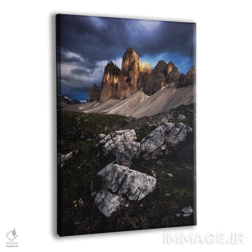 تابلو دکوراتیو نور دراماتیک در تره چیمه دی لاواردو اثر دنیل گاستاگر - نمای پرسپکتیو محصول