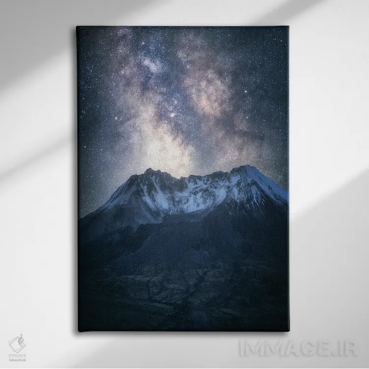 تابلو دکوراتیو راه شیری بالای کوه سنت هلنز اثر دنیل گاستاگر - نمای روبهرو روی دیوار