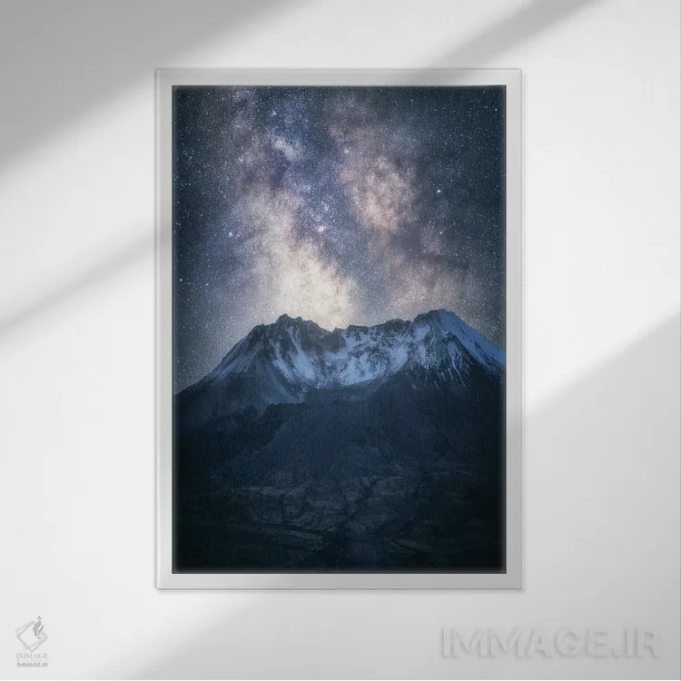 تابلو دکوراتیو راه شیری بالای کوه سنت هلنز اثر دنیل گاستاگر - نمای قابدار سفید