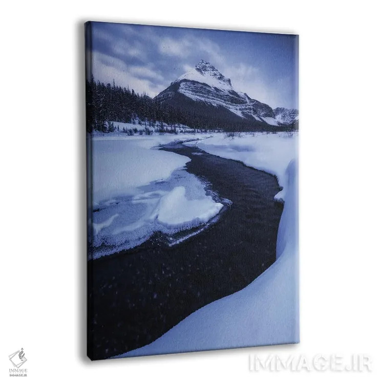 تابلو دکوراتیو ساعت آبی زمستانی در رشته کوه های راکی اثر دنیل گاستاگر - نمای پرسپکتیو محصول