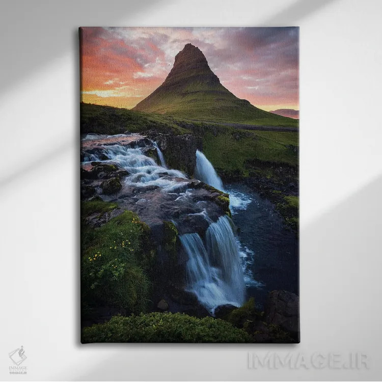 تابلو دکوراتیو شب تابستانی در کوه کرکیوفل اثر دنیل گاستاگر - نمای روبهرو روی دیوار