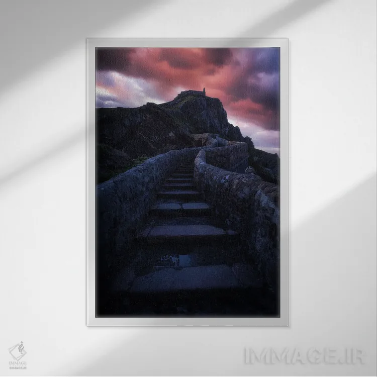 تابلو دکوراتیو غروب دراماتیک در دراگون استون اثر دنیل گاستاگر - نمای قابدار سفید