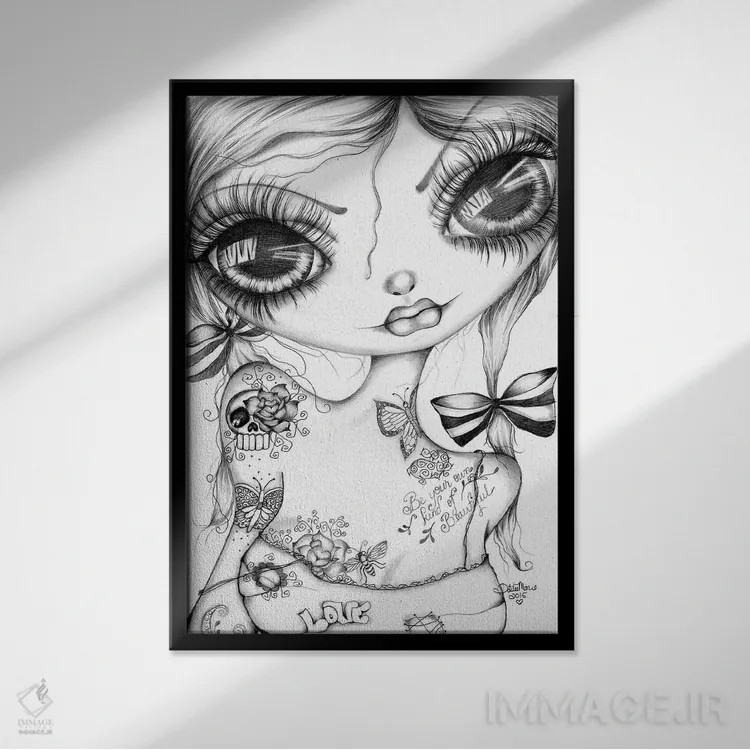 تابلو دکوراتیو نوع زیبایی خودت باش اثر داتی گلیسون - نمای قابدار مشکی