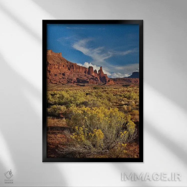 تابلو دکوراتیو Utah in evening light,برج های فیشر، یوتا در نور غروب اثر دارل گالین - نمای قابدار مشکی