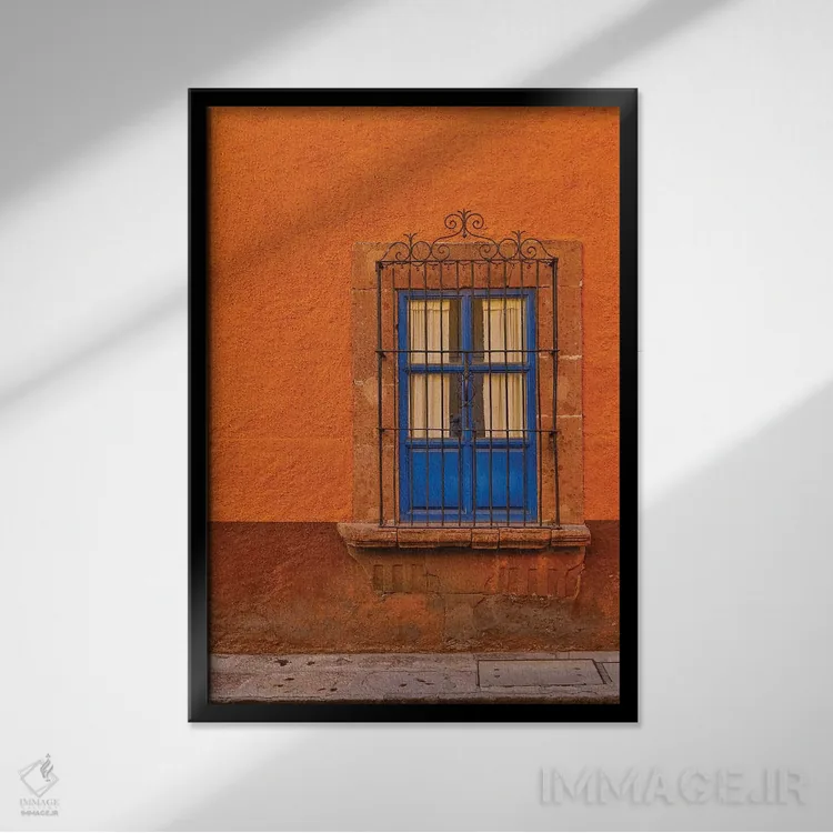 تابلو دکوراتیو سن میگل د آلنده، مکزیک. ساختمان ها و پنجره های رنگارنگ اثر دارل گالین - نمای قابدار مشکی