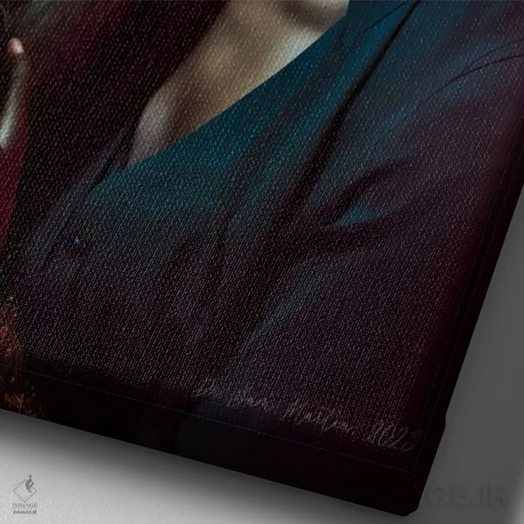 تابلو دکوراتیو زن جوان و حیوان روحی گربه سان ۵ اثر دیجیتال وایلد آرت - نمای نزدیک بافت بوم