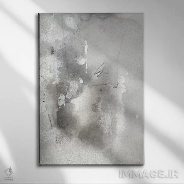 تابلو دکوراتیو اشیای رازآلود سوم اثر جویس کومبز - نمای روبهرو روی دیوار