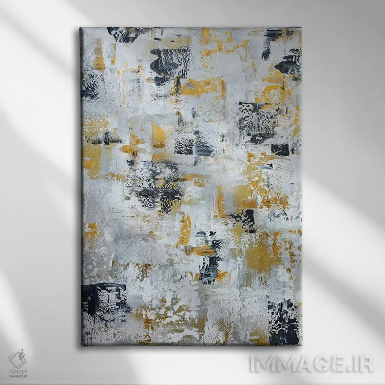 تابلو دکوراتیو انتزاع نقره ای خاکستری طلایی اثر مارسی چپمن - نمای روبهرو روی دیوار