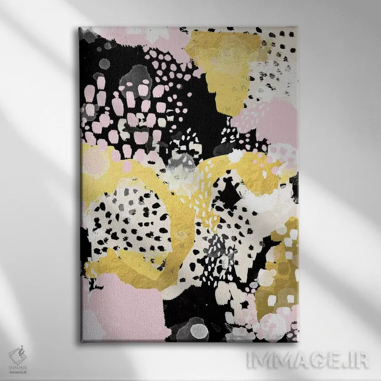 تابلو دکوراتیو "روزا" اثر شارلوت وینتر - نمای روبهرو روی دیوار