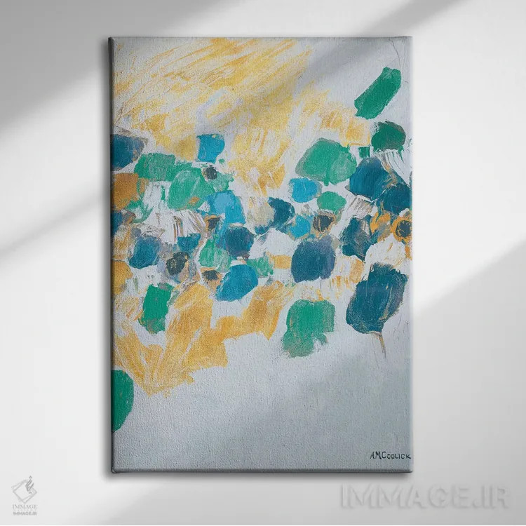 تابلو دکوراتیو گره های طلایی و سبزآبی اثر آن مری کولیک - نمای روبهرو روی دیوار