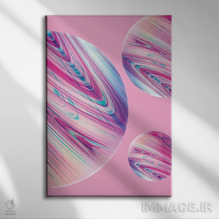 تابلو دکوراتیو سیارات روی زمینه صورتی اثر امانوئلا کاراتونی - نمای روبهرو روی دیوار