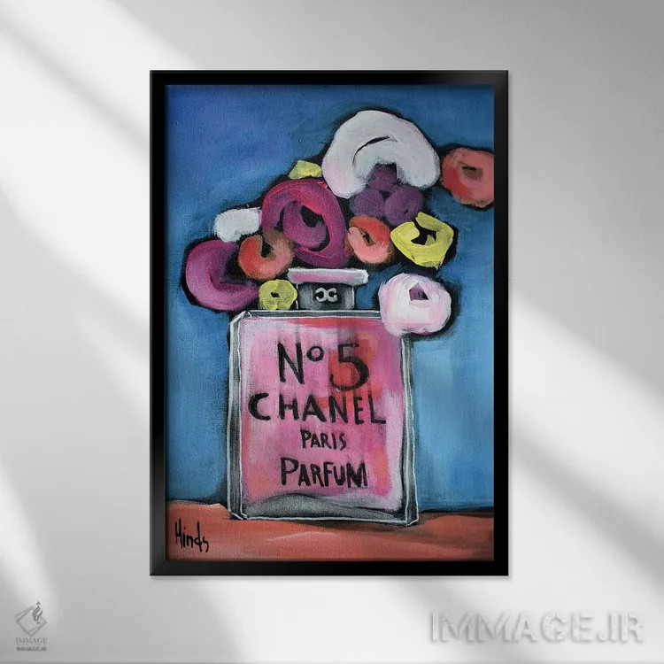 تابلو دکوراتیو شنل قدیمی اثر دیویدای هیندز - نمای قابدار مشکی