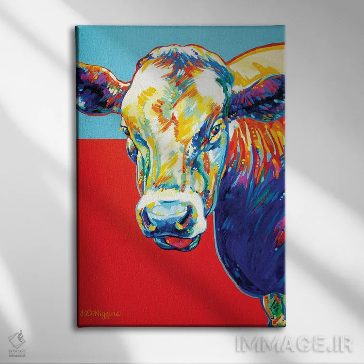تابلو دکوراتیو گاو کلون مک نویز اثر دریک هیگینز - نمای روبهرو روی دیوار