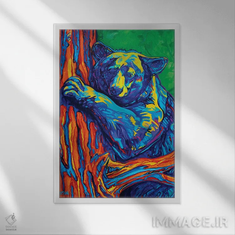 تابلو دکوراتیو بغل خرسی اثر دریک هیگینز - نمای قابدار سفید