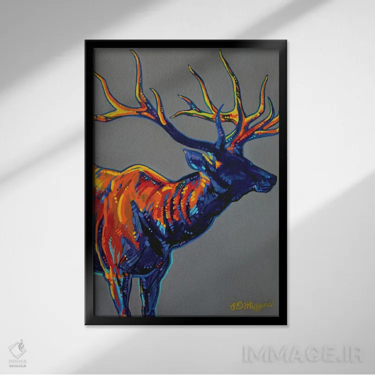 تابلو دکوراتیو در سایه ها اثر دریک هیگینز - نمای قابدار مشکی