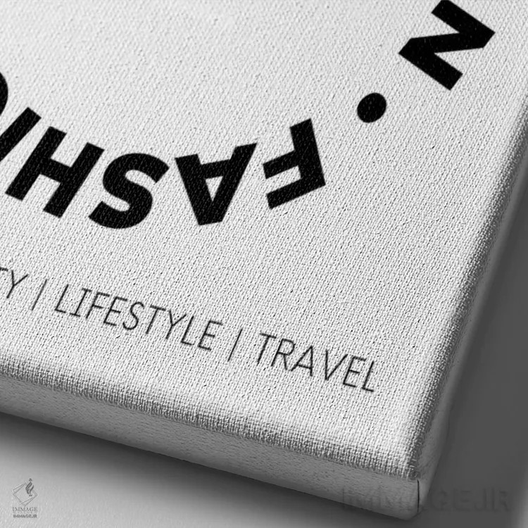 تابلو دکوراتیو جلد مجله مد اسلو به صورت سیاه و سفید اثر پیج ترنر - نمای نزدیک بافت بوم