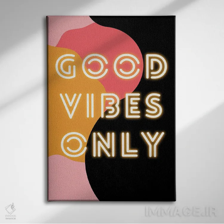 تابلو دکوراتیو "فقط انرژی مثبت نئونی" در صورتی رترو اثر پیج ترنر - نمای روبهرو روی دیوار