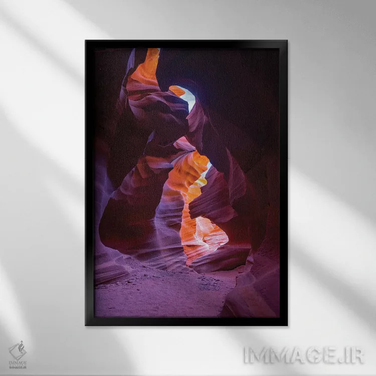 تابلو دکوراتیو نگهبان اثر داستین لفور - نمای قابدار مشکی