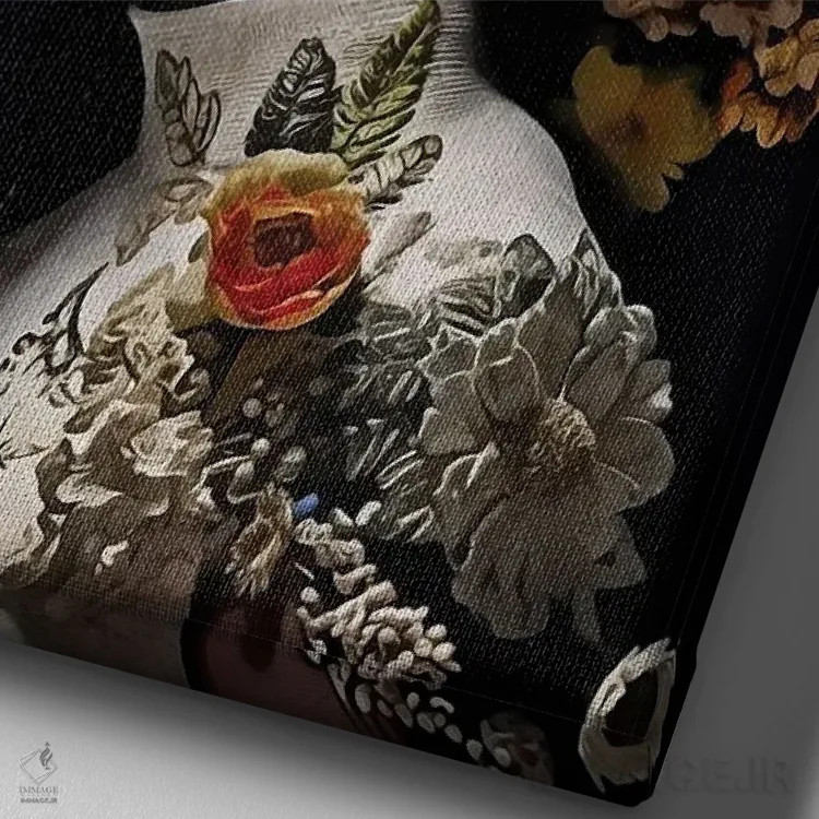 تابلو دکوراتیو زن با گل ها و طلای سفید اثر دانیلو د آلکساندریا - نمای نزدیک بافت بوم