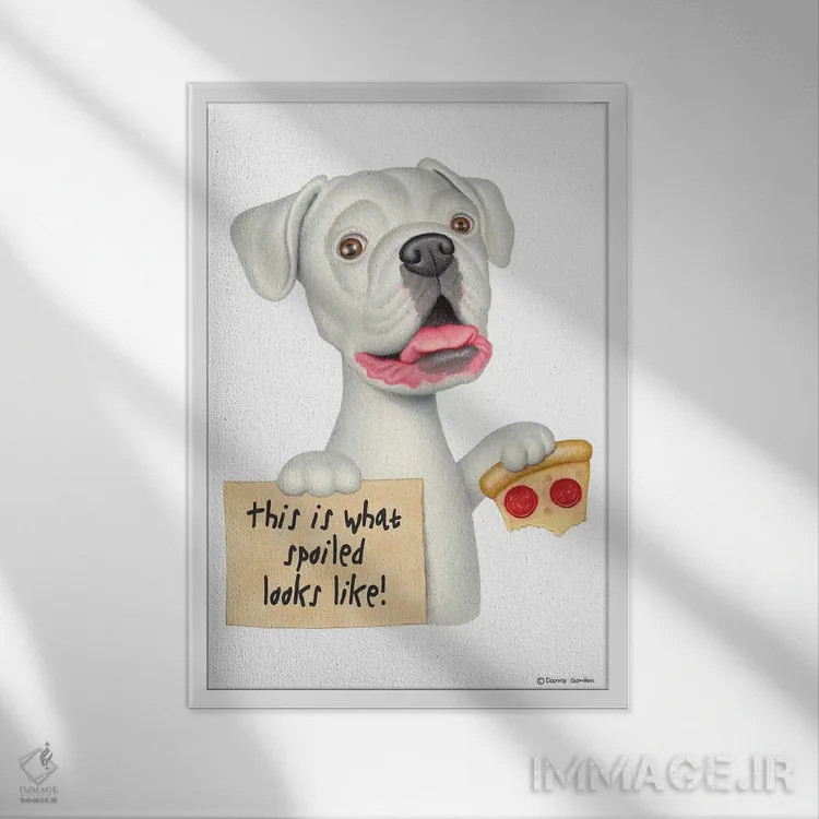 تابلو دکوراتیو باکسر قیافه لوس شده با پیتزا اثر دنی گوردون - نمای قابدار سفید
