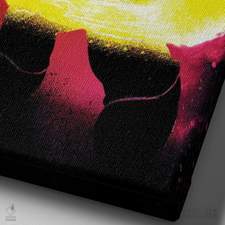 تابلو دکوراتیو روح لوله کش قرمز اثر دانی آرت - نمای نزدیک بافت بوم