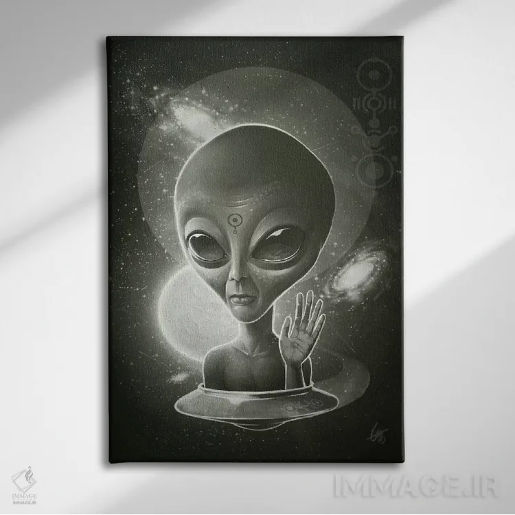 تابلو دکوراتیو بیگانه ۲ اثر دکتر لوکاس برژاک - نمای روبهرو روی دیوار