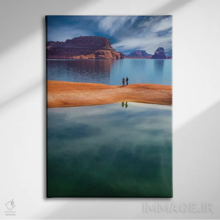 تابلو دکوراتیو زوج تنها، دریاچه پاول، منطقه تفریحی گلن کنیون، یوتا، آمریکا اثر دان پاولسون - نمای روبهرو روی دیوار