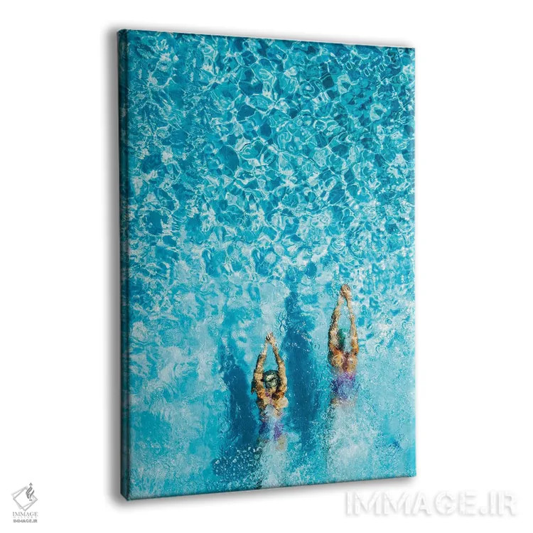 تابلو دکوراتیو دو زن که از بالا در استخر شنا می کنند اثر کاراستاک - نمای پرسپکتیو محصول