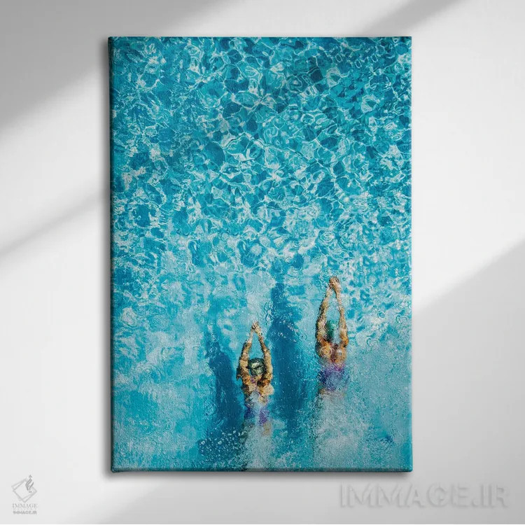 تابلو دکوراتیو دو زن که از بالا در استخر شنا می کنند اثر کاراستاک - نمای روبهرو روی دیوار
