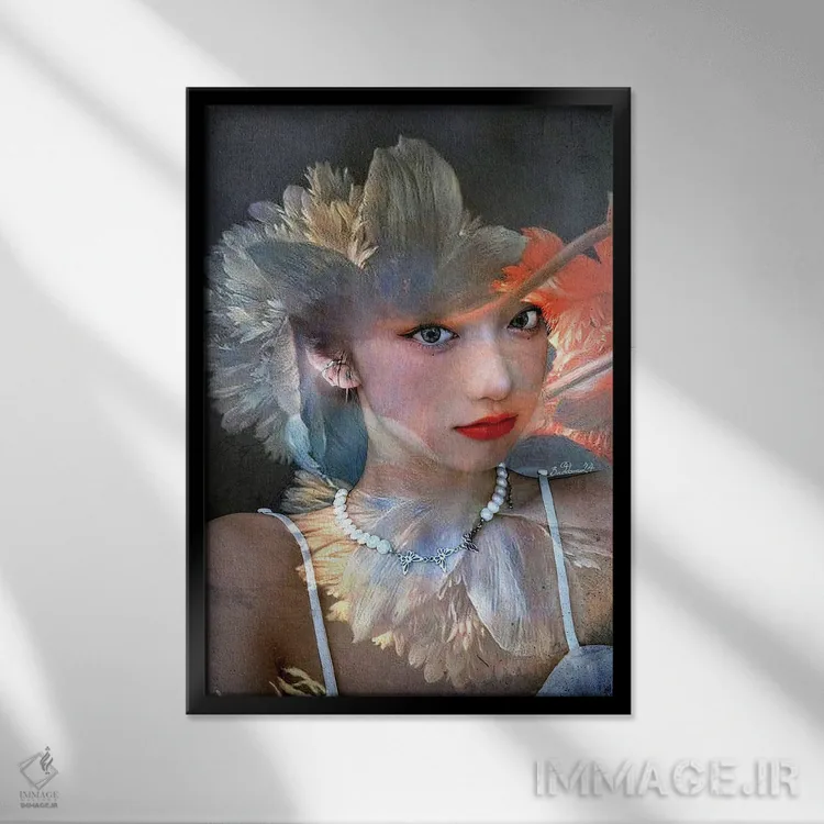 تابلو دکوراتیو همه چیز در پر و پاستل اثر دومینیک بادوئل - نمای قابدار مشکی