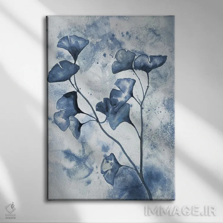 تابلو دکوراتیو جینکوی آغشته به نیلی ۱ اثر دوریس شرست - نمای روبهرو روی دیوار
