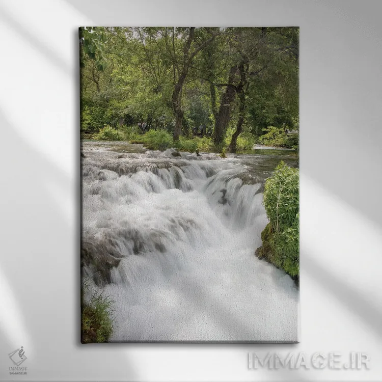 تابلو دکوراتیو کرواسی. آبشارهای پارک ملی کرکا. میراث جهانی یونسکو. اثر تریش دروی - نمای روبهرو روی دیوار