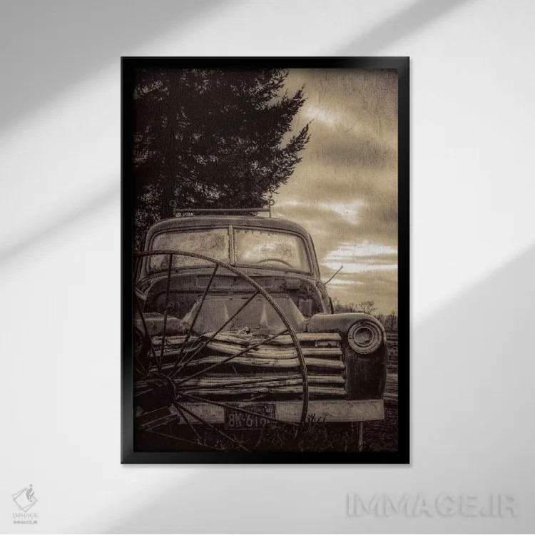 تابلو دکوراتیو کامیون کلاسیک اثر دان شوارتز - نمای قابدار مشکی