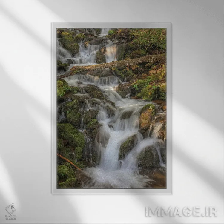 تابلو دکوراتیو آبشار اثر دن اسپرول - نمای قابدار سفید